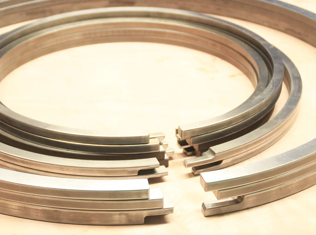 活塞上的一圈一圈的小环是什么？有什么用？